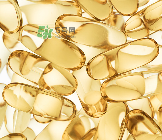 魚肝油怎么喂給寶寶吃？嬰兒魚肝油怎么喂？