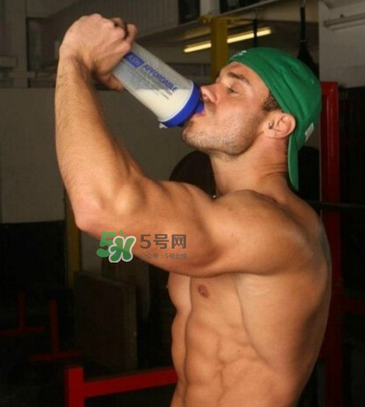 增肌粉會傷腎嗎？增肌粉會影響生育嗎？