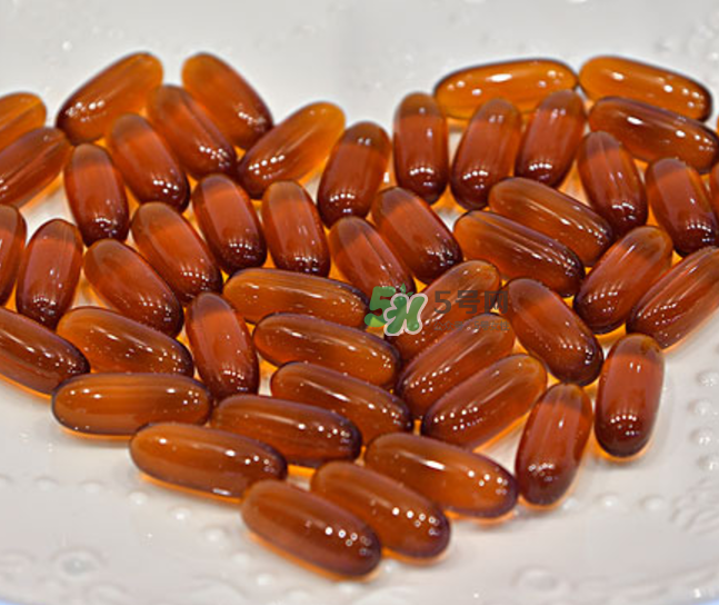 魚肝油可以和鈣一起吃嗎？魚肝油可以和奶粉一起吃嗎？