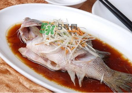 黑魚可以清蒸嗎？黑魚蒸多久？