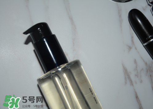 bobbi brown卸妝油好用嗎？芭比波朗卸妝油怎么樣？