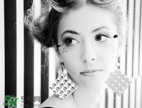 眼睛發(fā)黃是不是肝不好？眼睛發(fā)黃跟肝有關(guān)系嗎？