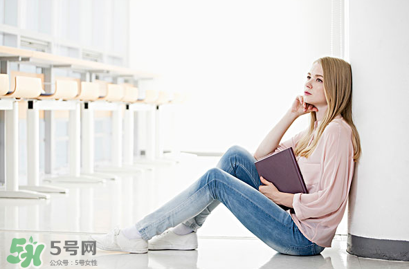 低血糖跟胖瘦有關(guān)系嗎？低血糖跟血壓有關(guān)系嗎？