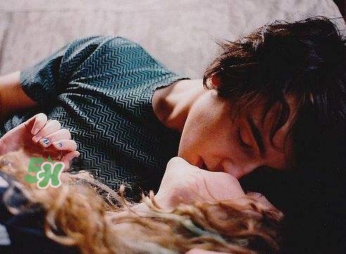 用潤滑劑多了會怎樣？用潤滑劑會有婦科病嗎？