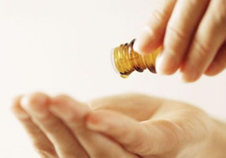 使用潤(rùn)滑劑會(huì)降低性欲嗎？用口水做潤(rùn)滑劑好嗎？