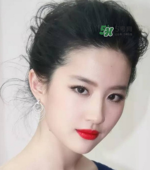 發(fā)際線低怎么調(diào)整？標(biāo)準(zhǔn)的發(fā)際線圖片