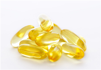 魚(yú)肝油是魚(yú)的肝做成的嗎？魚(yú)肝油是魚(yú)油嗎？