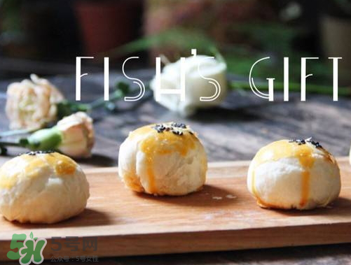 為什么蛋黃酥的皮很硬？蛋黃酥油皮太硬怎么辦？