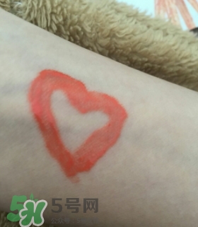 美康粉黛鎏金唇釉怎么樣？美康粉黛鎏金唇釉試色