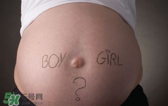 妊娠紋在左邊生男或女？怎么從妊娠紋看男女？