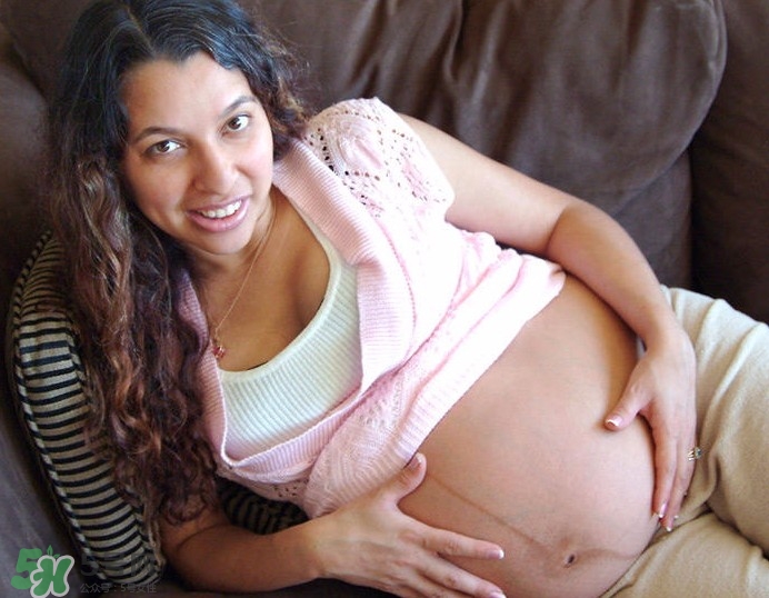 孕婦胸部長妊娠紋嗎？胸部長妊娠紋了怎么辦？