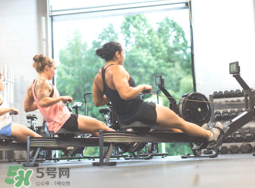 劃船機(jī)是有氧運(yùn)動(dòng)嗎？劃船機(jī)是有氧還是無(wú)氧？