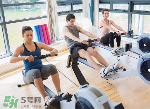 劃船機(jī)是有氧運(yùn)動(dòng)嗎？劃船機(jī)是有氧還是無(wú)氧？