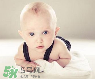 剪臍帶是寶寶疼還是媽媽疼？剪臍帶孕婦會(huì)痛嗎？