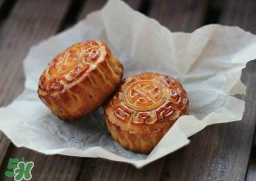 月餅皮為什么會(huì)開(kāi)裂？月餅皮開(kāi)裂的原因