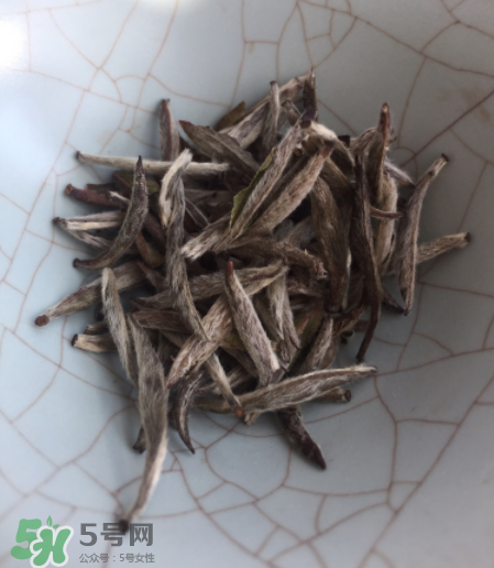 白毫銀針屬于綠茶嗎？白毫銀針是什么茶？