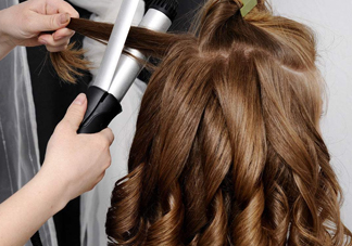 染發(fā)和燙發(fā)哪個(gè)更傷頭發(fā)？頭發(fā)怎么保養(yǎng)好