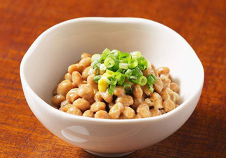 納豆是甜的還是咸的？納豆怎么吃最好