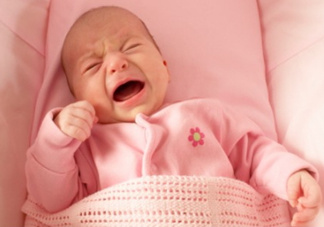 寶寶驚厥是什么癥狀？如何區(qū)別寶寶驚厥和驚跳？