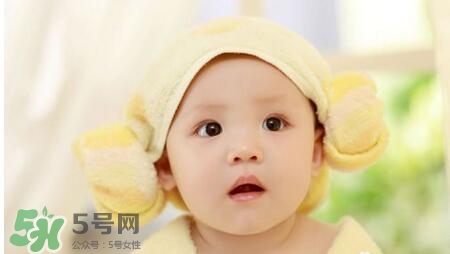 剛出生的寶寶要注意什么？剛出生的寶寶要準(zhǔn)備哪些東西？