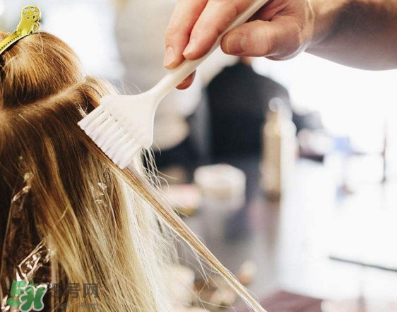 染發(fā)會導致掉頭發(fā)嗎？燙發(fā)會導致掉頭發(fā)嗎