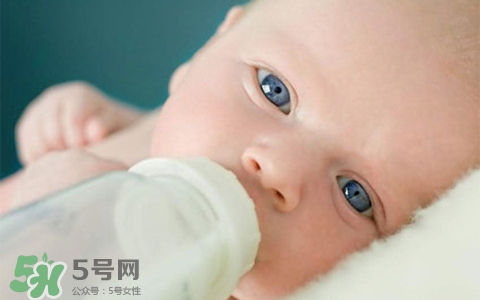 寶寶奶粉過敏什么原因？奶粉過敏的識(shí)別和處理