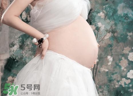 妊娠紋在左邊生男或女？怎么從妊娠紋看男女？