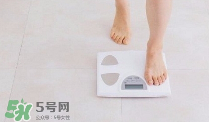 妊娠紋什么時(shí)候變白？妊娠紋產(chǎn)品什么時(shí)候用？