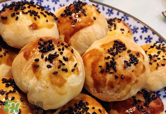 蛋黃酥是什么味道？蛋黃酥味道怎么樣？