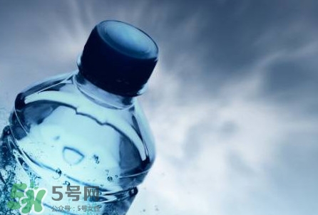 凈化水是酸性還是堿性？凈化水是小分子水嗎