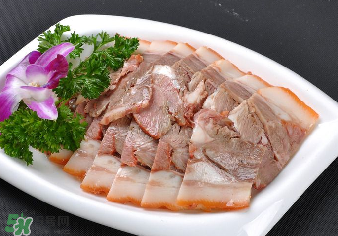 豬頭肉怎么挑選？豬頭肉怎么處理？