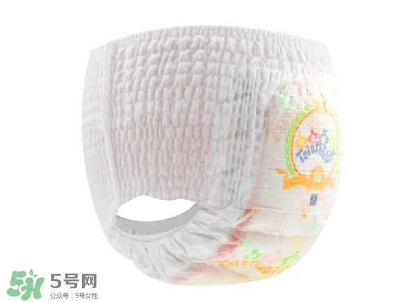 新生兒一天用多少尿不濕？新生兒尿不濕買多大的？