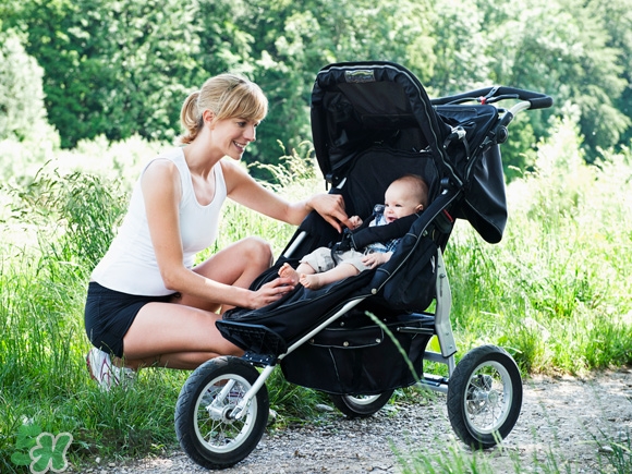 兒童安全座椅要坐到幾歲？?jī)和踩芜m合多大的孩子？