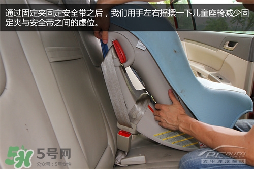 嬰兒幾個(gè)月可以做寶寶椅？嬰兒安全椅安裝方法