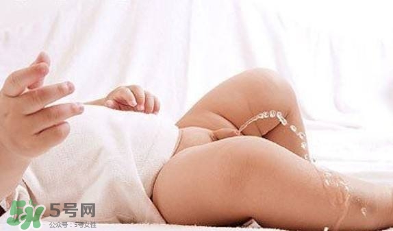 尿布和尿不濕哪個(gè)科學(xué)？尿布和尿不濕的區(qū)別