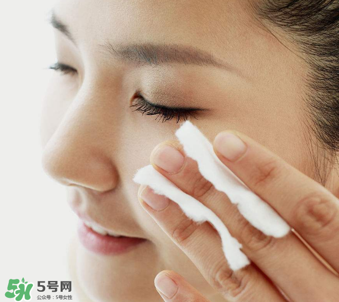 美白水可以去痘印嗎？人們對化妝水有哪些誤區(qū)？