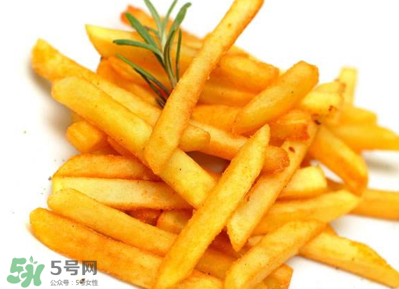 薯條可以用微波爐加熱嗎？薯條怎么加熱？