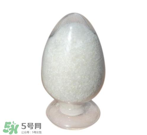 味精和雞精哪個(gè)更健康？味精和雞精哪個(gè)對(duì)身體危害大？