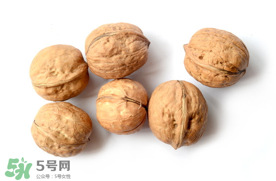 吃核桃能除濕嗎？濕氣重可以吃核桃嗎？