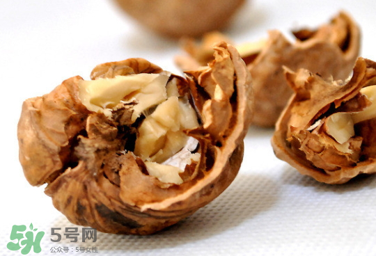 吃核桃能除濕嗎？濕氣重可以吃核桃嗎？