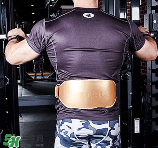 舉重為什么要帶腰帶？舉重腰帶的作用