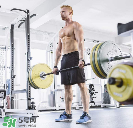 硬拉鍛煉哪些肌肉？硬拉有什么好處？