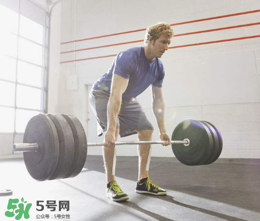 硬拉能練腰嗎？硬拉能提高性功能嗎？