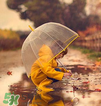 秋季寶寶腹瀉怎么辦？秋季寶貝腹瀉的原因