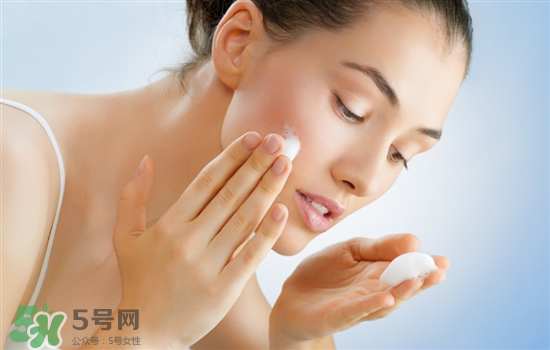 資生堂洗面奶是皂基嗎？資生堂洗面奶是氨基酸洗面奶嗎？