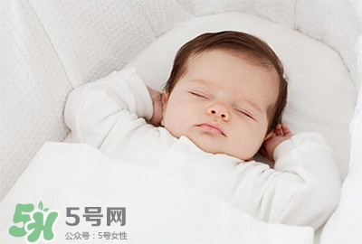 寶寶午睡多長時(shí)間才好？寶寶午睡的最佳時(shí)間
