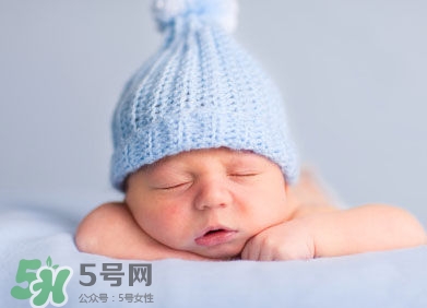 寶寶睡覺(jué)搖頭怎么回事？寶寶睡覺(jué)搖頭是缺鈣嗎？