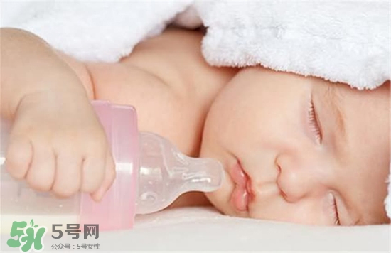 寶寶午睡多長時(shí)間才好？寶寶午睡的最佳時(shí)間