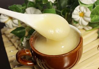 椴樹蜜什么時(shí)候喝好？椴樹蜜什么季節(jié)有