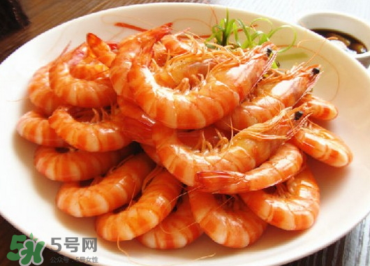 海蝦怎么做簡單又好吃？海蝦怎么去掉蝦線？